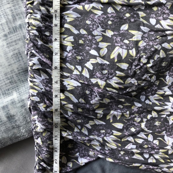 Free People - Floral asymmetrical, wrap skirt - Picture 4 of 5